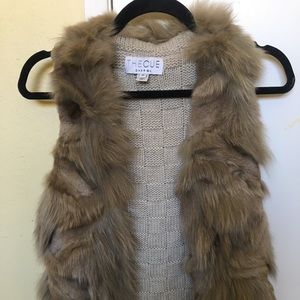 Fur vest